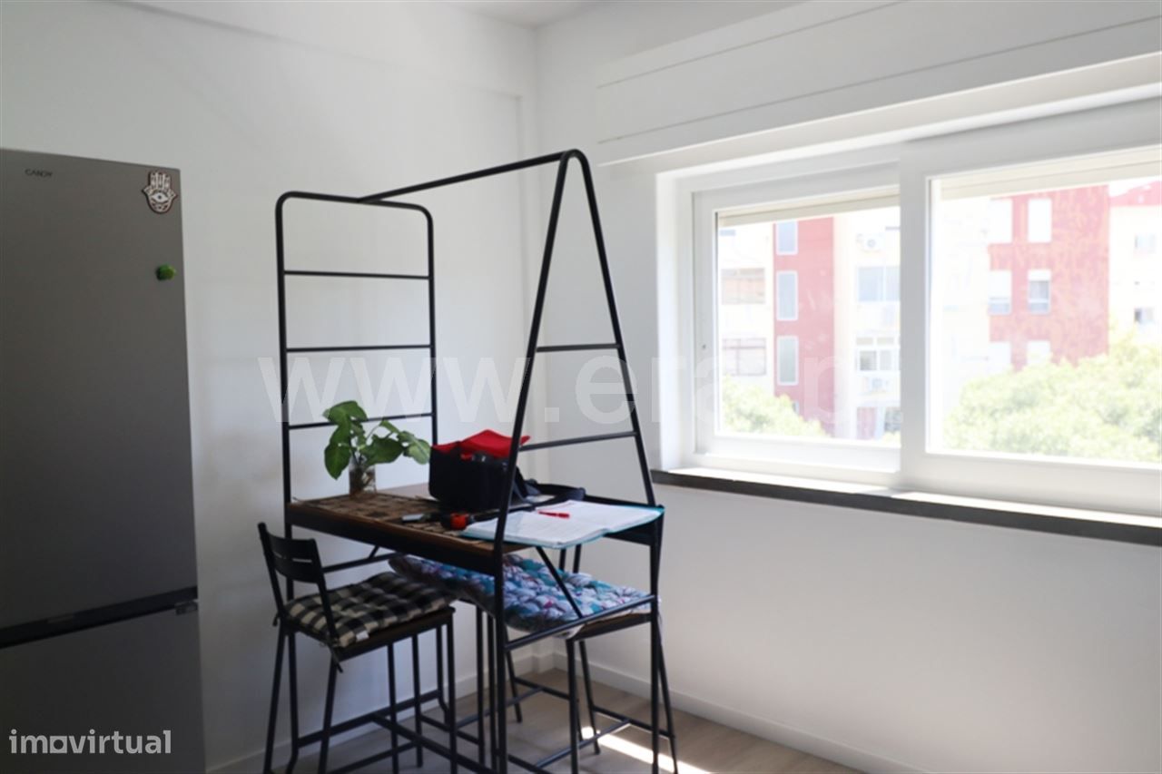 1 bedroom Apartment in Corroios, Portugal No. 231351