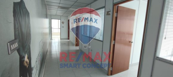 Escritório em Al Khalidiya, UAE 182 m² N.º 36268 11