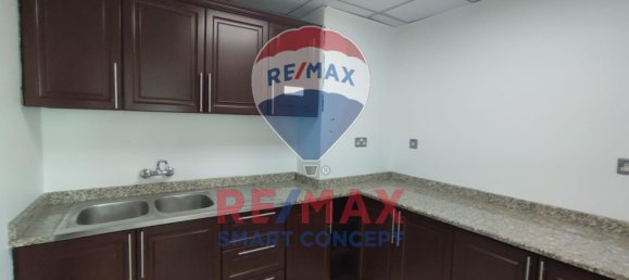 Escritório em Al Khalidiya, UAE 182 m² N.º 36268 12