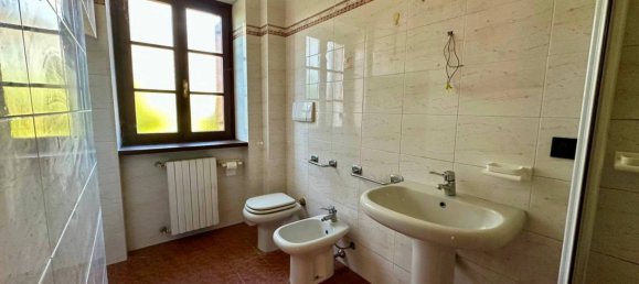 3 Schlafzimmer Haus in Sirmione, Italy, Nr. 160262 5
