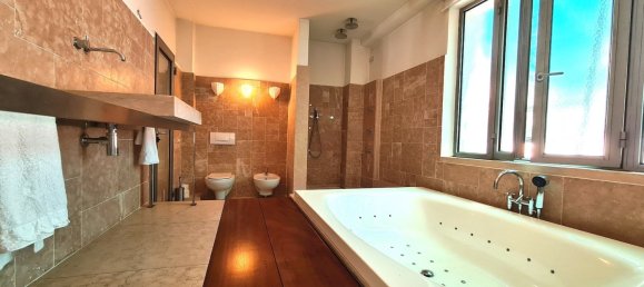 3 bedrooms Apartment in Foligno, Italy No. 291826 11