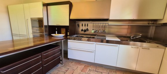 3 bedrooms Apartment in Foligno, Italy No. 291826 17