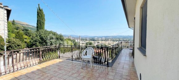 5 bedrooms Castles in Gubbio, Italy No. 353606 6