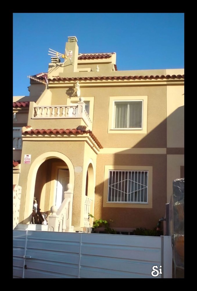 2 غرف نوم تاون هاوس في Monforte del Cid, Spain رقم 153250