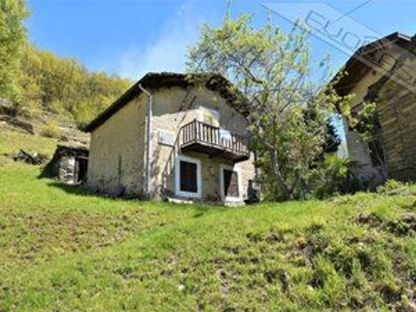 2-salle Maison à Pomaretto, Italy No. 116505