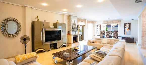 5 bedrooms House in Torrevieja, Spain No. 137856 6