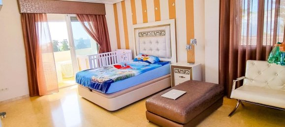 5 bedrooms House in Torrevieja, Spain No. 137856 18