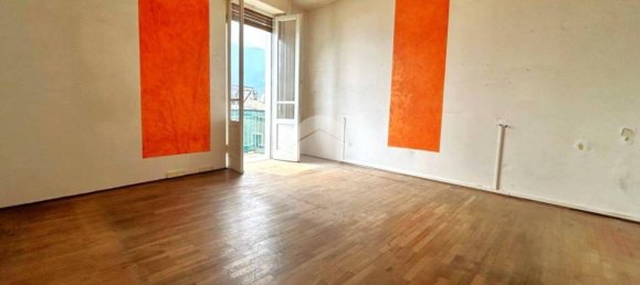 1 bedroom Apartment in Sondrio, Italy No. 291560 3