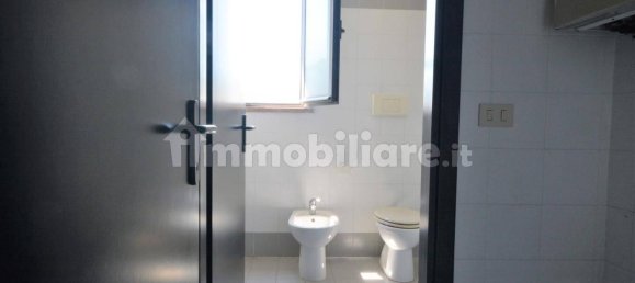 5 rooms Office in Lucca, Italy No. 177982 12