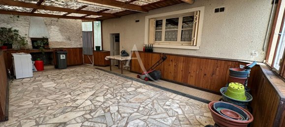 2 bedrooms House in Loir-et-Cher, France No. 270854 9