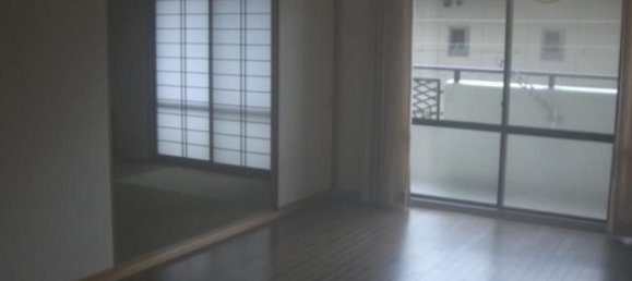 3 Schlafzimmer Wohnung in Shizuoka, Japan, Nr. 3915 2