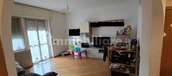 2 bedrooms Apartment in Como, Italy No. 2810 2