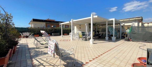 4-Zimmer Wohnung in Naples, Italy, Nr. 146309 13