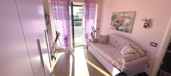 4-Zimmer Wohnung in Naples, Italy, Nr. 146309 28