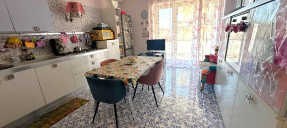 4-Zimmer Wohnung in Naples, Italy, Nr. 146309 23