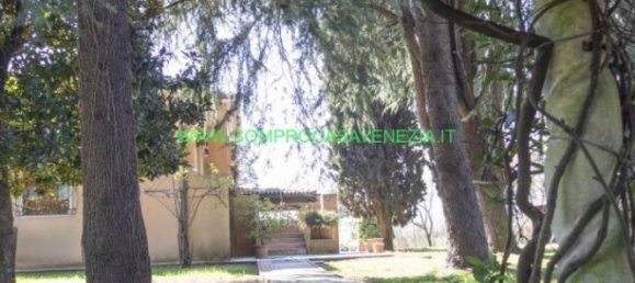 3 bedrooms Villa in Venice, Italy No. 148441 5