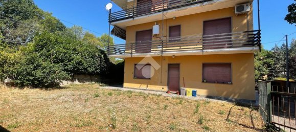 Apartamento de 3 habitaciónes en Oleggio, Italy No. 174676 3