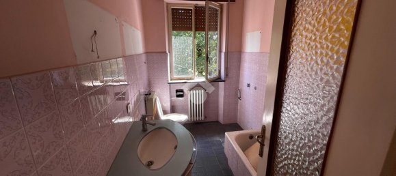 Apartamento de 3 habitaciónes en Oleggio, Italy No. 174676 19