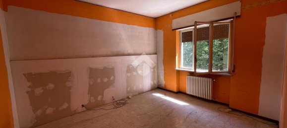 Apartamento de 3 habitaciónes en Oleggio, Italy No. 174676 17