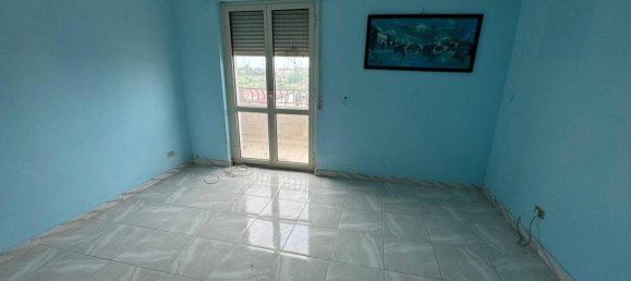 Квартира с 4 комнатами в Изола ди Капо Риццуто, Италия № 163756 5