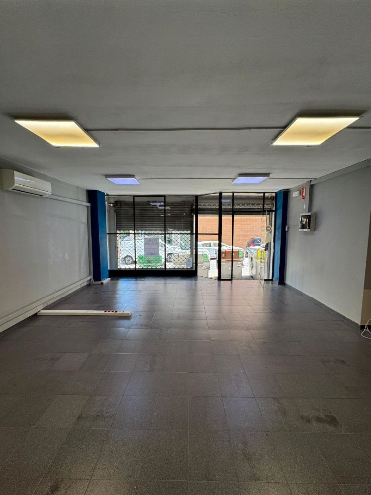 Imóvel comercial em Barcelona, Spain 78 m² N.º 276302