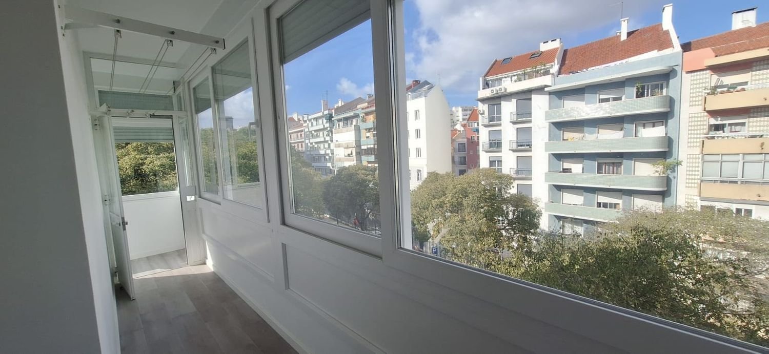 1 bedroom Apartment in Lisbon, Portugal No. 153998