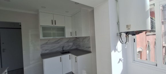 1 bedroom Apartment in Lisbon, Portugal No. 153998 9