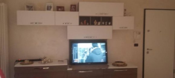 3 bedrooms Apartment in Teramo, Italy No. 374421 4