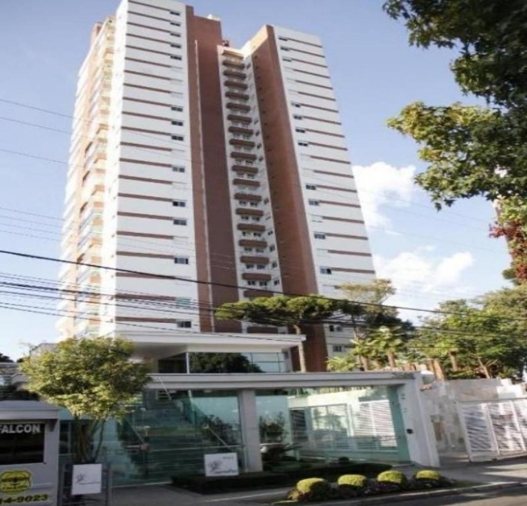 Apartamento de 3 dormitorios en Curitiba, Brazil No. 520412