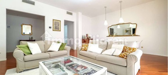 4 bedrooms Apartment in Cagliari, Italy No. 339156 4