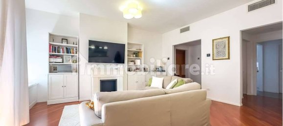 4 bedrooms Apartment in Cagliari, Italy No. 339156 8