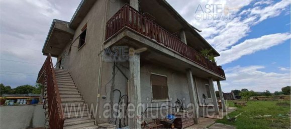 6 rooms Apartment in Anagni, Italy No. 203721 14