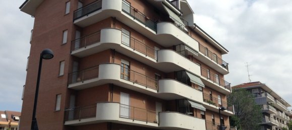 6 rooms Penthouse in Bra, Italy No. 171486 5