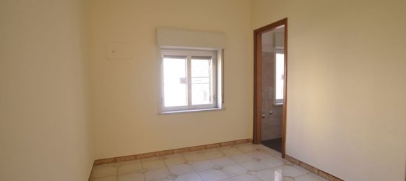 Apartamento de 4 divisões em Messina, Italy N.º 47924 6