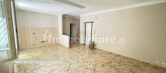 2 Schlafzimmer Wohnung in Rome, Italy, Nr. 330904 3