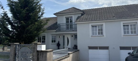 Casa de 4 dormitorios en Saint-Avold, France No. 263667 2