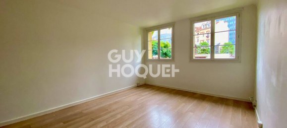 Apartamento de 2 dormitorios en Courbevoie, France No. 178497 4