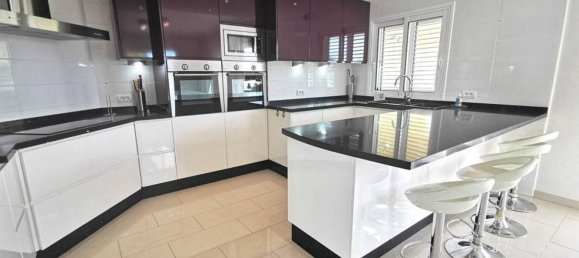 5 bedrooms Villa in Adeje, Spain No. 25020 9