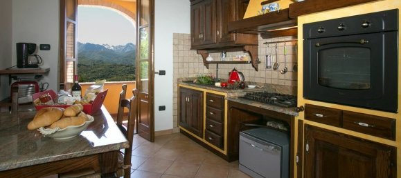 5 bedrooms Villa in Castiglione di Garfagnana, Italy No. 188140 5
