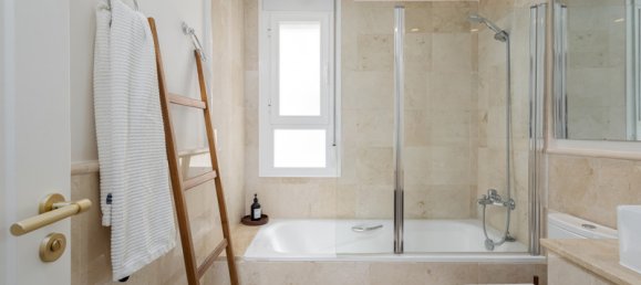 3 bedrooms Penthouse in Marbella, Spain No. 39388 12