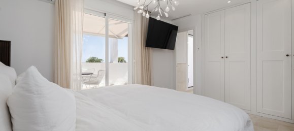 3 bedrooms Penthouse in Marbella, Spain No. 39388 8