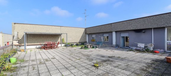 4-salle Appartement à Lissone, Italy No. 153149 5