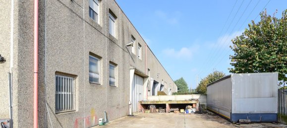 4-salle Appartement à Lissone, Italy No. 153149 4