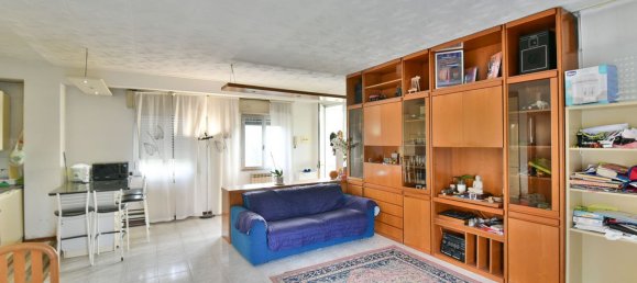 4-salle Appartement à Lissone, Italy No. 153149 23