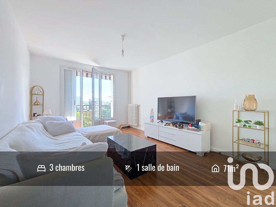 3 bedrooms Apartment in Tours, France No. 233026