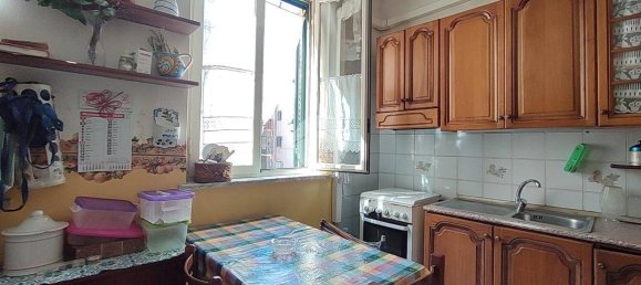 3 Schlafzimmer Wohnung in Palermo, Italy, Nr. 51395 9