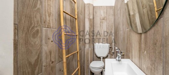 605m² Building in Porto, Portugal No. 51784 17