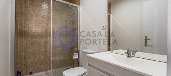 605m² Building in Porto, Portugal No. 51784 42