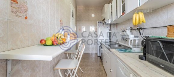 605m² Building in Porto, Portugal No. 51784 12