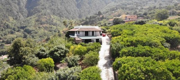 9 bedrooms House in La Orotava, Spain No. 278657 2